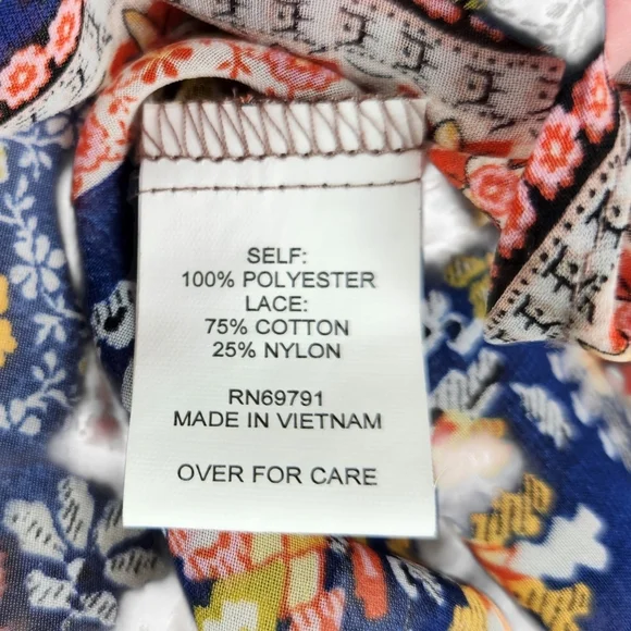 Figueroa & Flower Boho Patchwork Lace Trim Blouse Small V-Neck Flowy Festival - Picture 12 of 16